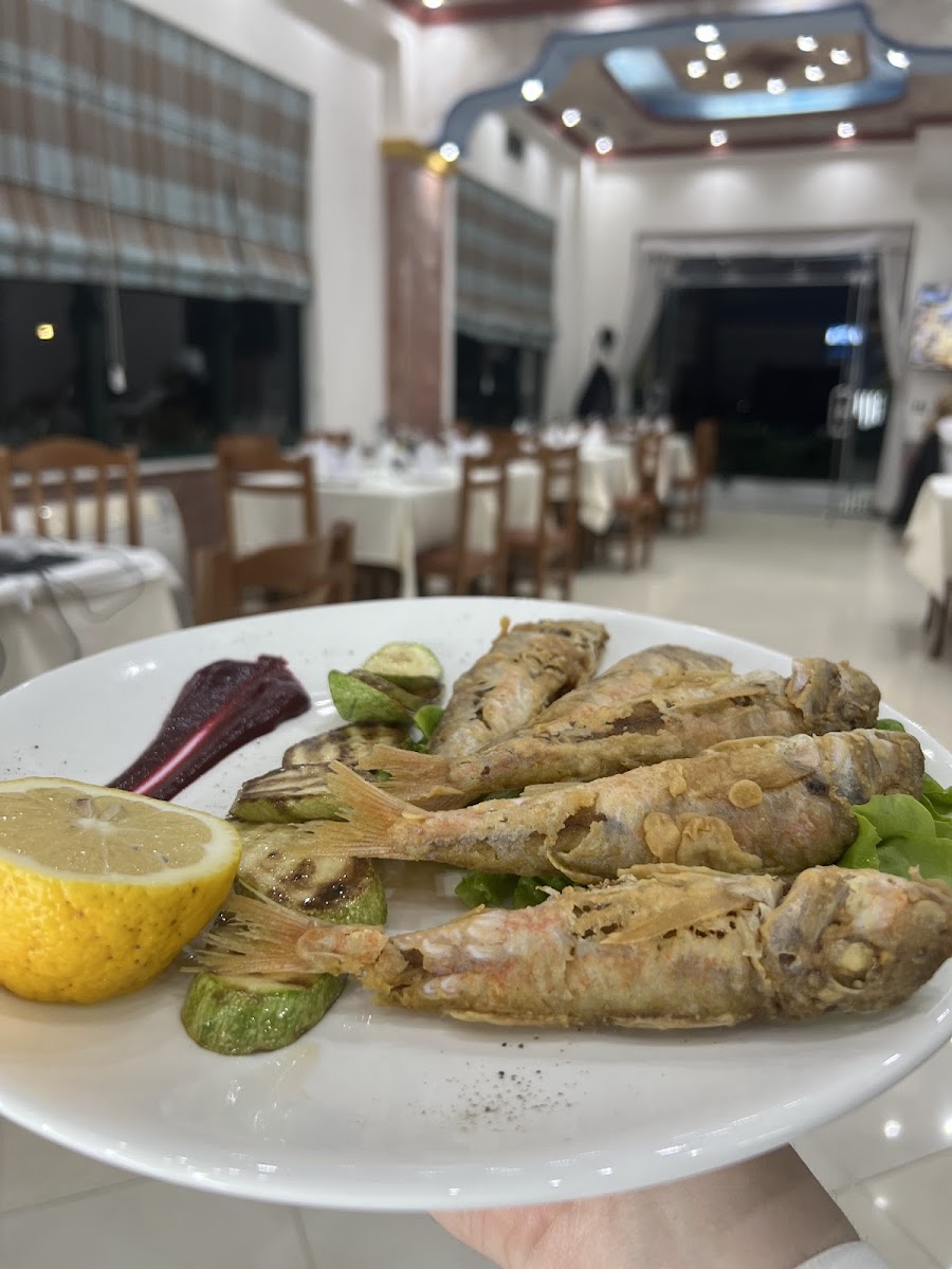 Due Fratelli Bar & Ristorante-3